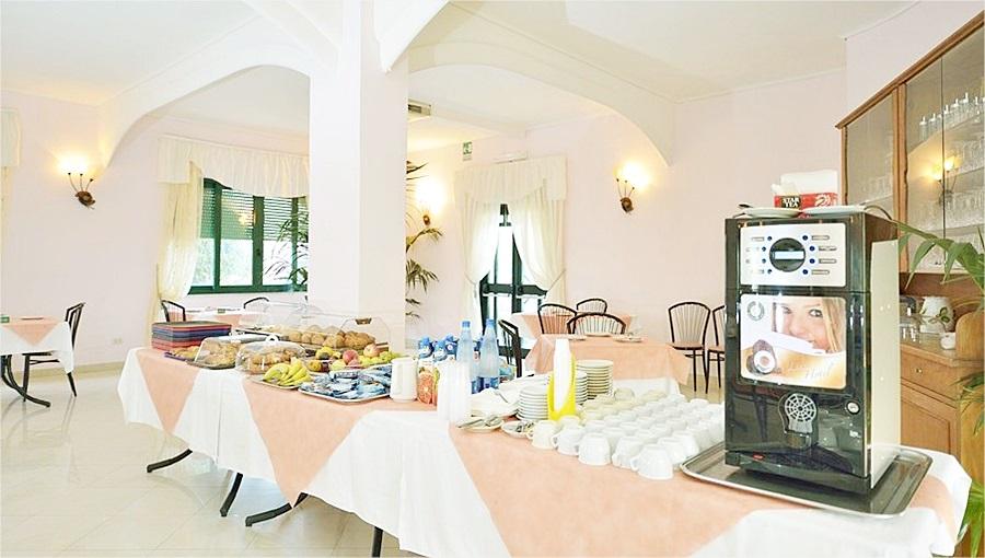 פרוסידה Hotel Riviera מראה חיצוני תמונה